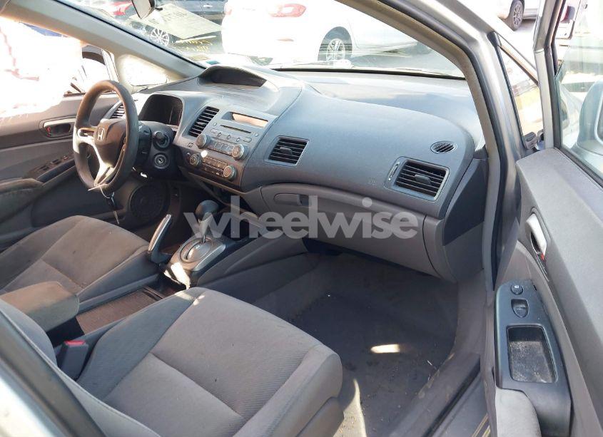 Photo 5 of 2011 Honda Civic LX (VIN 2HGFA1F52BH308867)