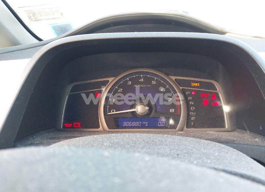 Photo 7 of 2011 Honda Civic LX (VIN 2HGFA1F52BH308867)