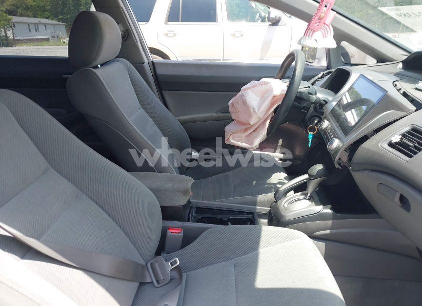 Photo 5 of 2011 Honda Civic LX (VIN 2HGFA1F52BH513329)