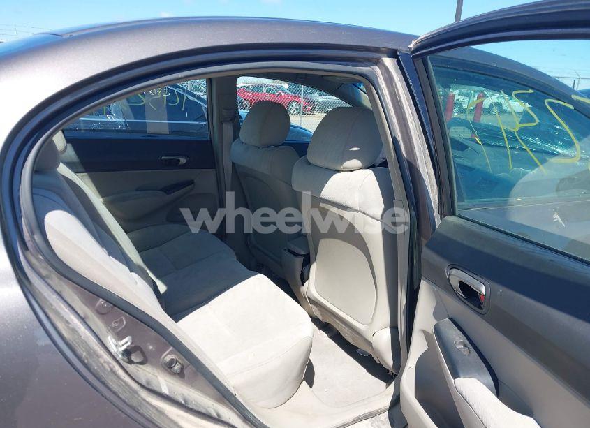 Photo 8 of 2011 Honda Civic LX (VIN 2HGFA1F52BH523214)