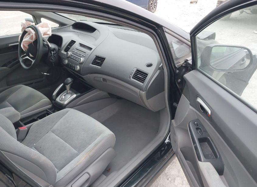 Photo 5 of 2011 Honda Civic LX (VIN 2HGFA1F52BH546847)