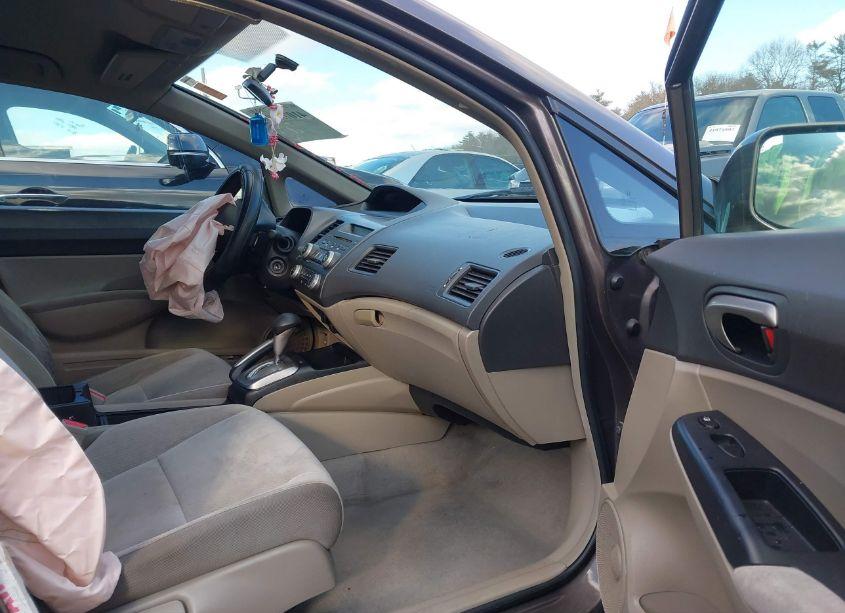 Photo 5 of 2011 Honda Civic LX (VIN 2HGFA1F52BH547402)