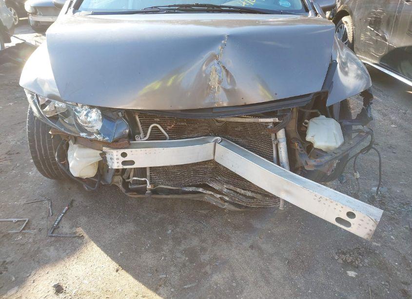 Photo 6 of 2011 Honda Civic LX (VIN 2HGFA1F52BH547402)