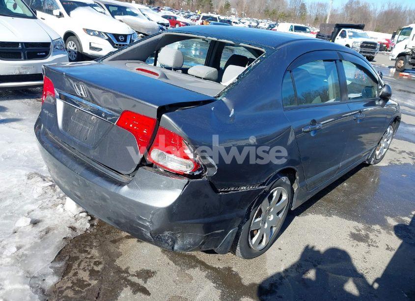 Photo 4 of 2010 Honda Civic LX (VIN 2HGFA1F53AH307595)
