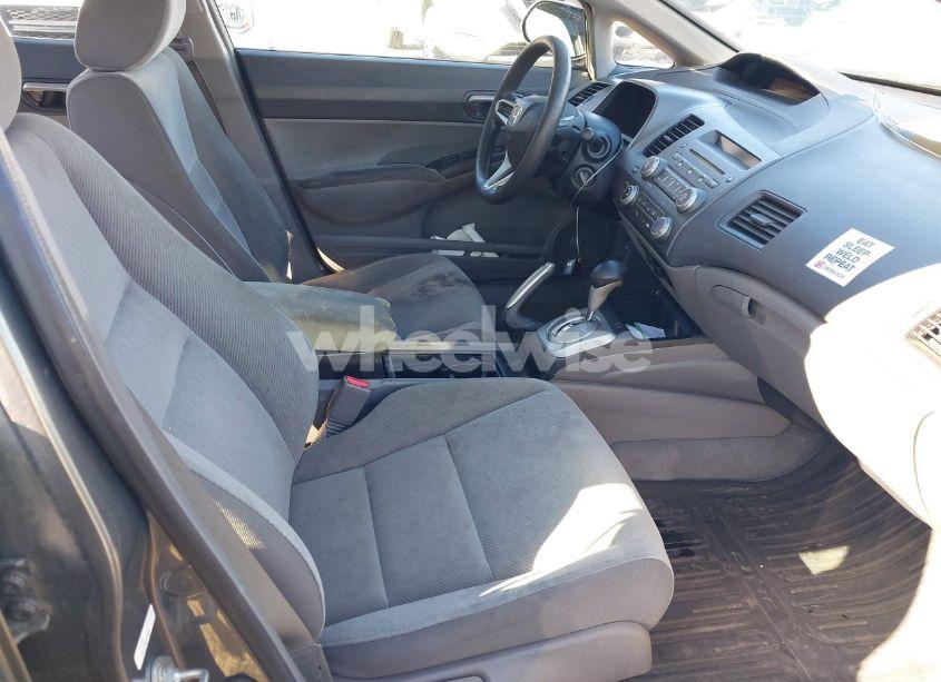 Photo 5 of 2010 Honda Civic LX (VIN 2HGFA1F53AH307595)