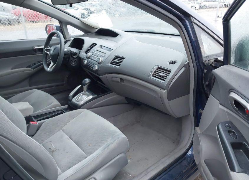 Photo 5 of 2010 Honda Civic LX (VIN 2HGFA1F53AH529683)