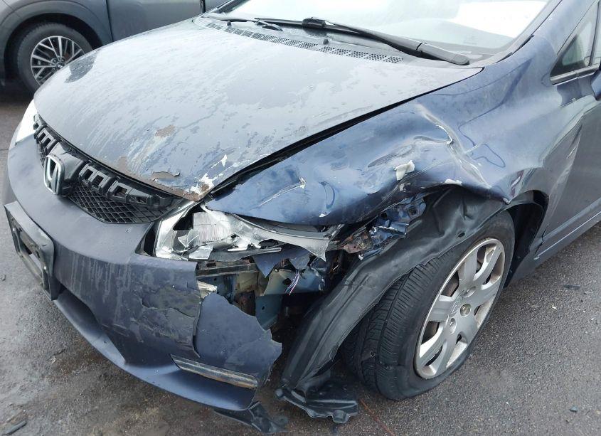 Photo 6 of 2010 Honda Civic LX (VIN 2HGFA1F53AH529683)