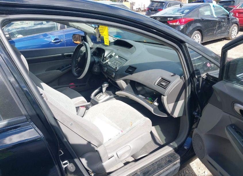 Photo 5 of 2010 Honda Civic LX (VIN 2HGFA1F53AH545057)