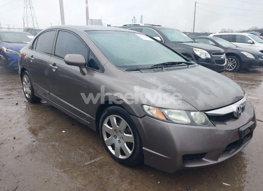 2010 Honda Civic LX (VIN 2HGFA1F53AH570654) main photo