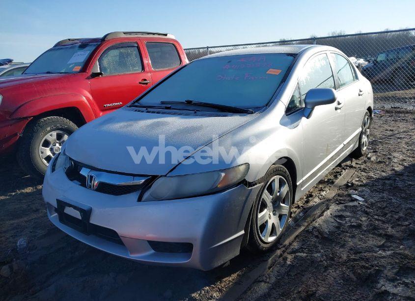 Photo 2 of 2010 Honda Civic LX (VIN 2HGFA1F53AH571254)