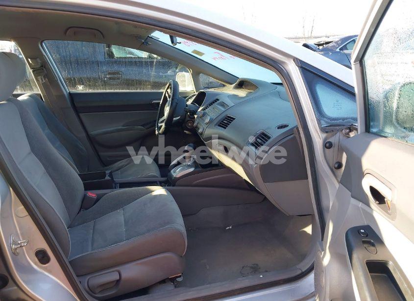 Photo 5 of 2010 Honda Civic LX (VIN 2HGFA1F53AH571254)