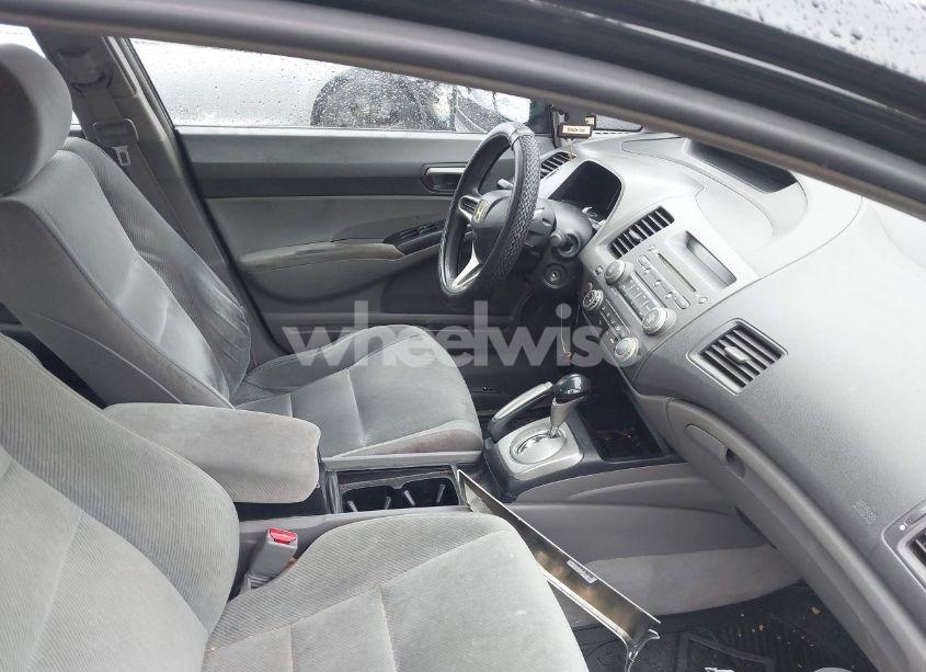 Photo 5 of 2011 Honda Civic LX (VIN 2HGFA1F53BH308540)