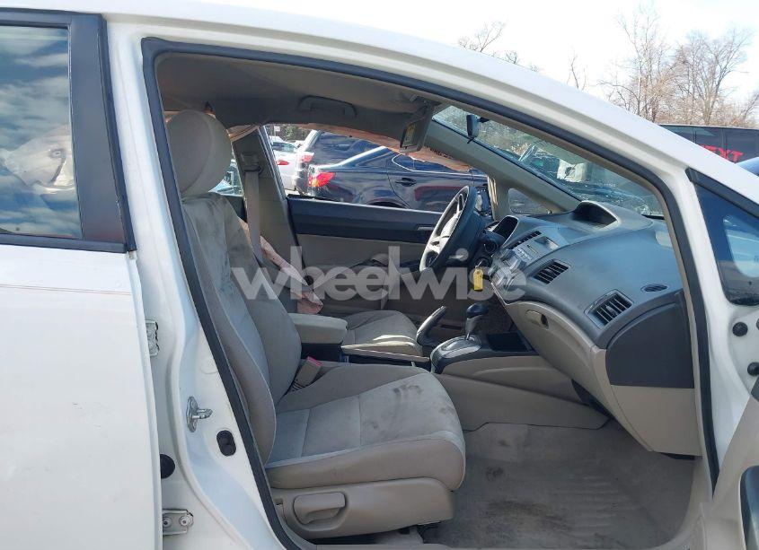 Photo 5 of 2011 Honda Civic LX (VIN 2HGFA1F53BH515641)