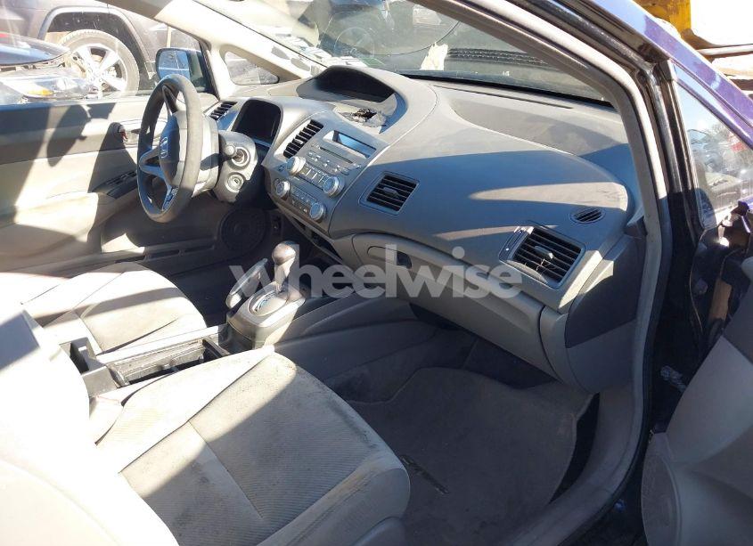 Photo 5 of 2011 Honda Civic LX (VIN 2HGFA1F53BH520368)