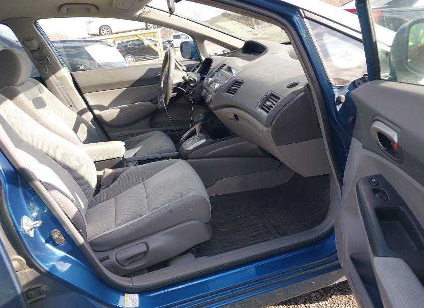 Photo 5 of 2011 Honda Civic LX (VIN 2HGFA1F53BH527062)