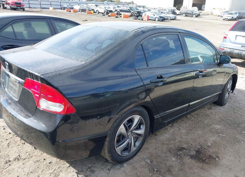 Photo 4 of 2011 Honda Civic LX (VIN 2HGFA1F53BH536778)