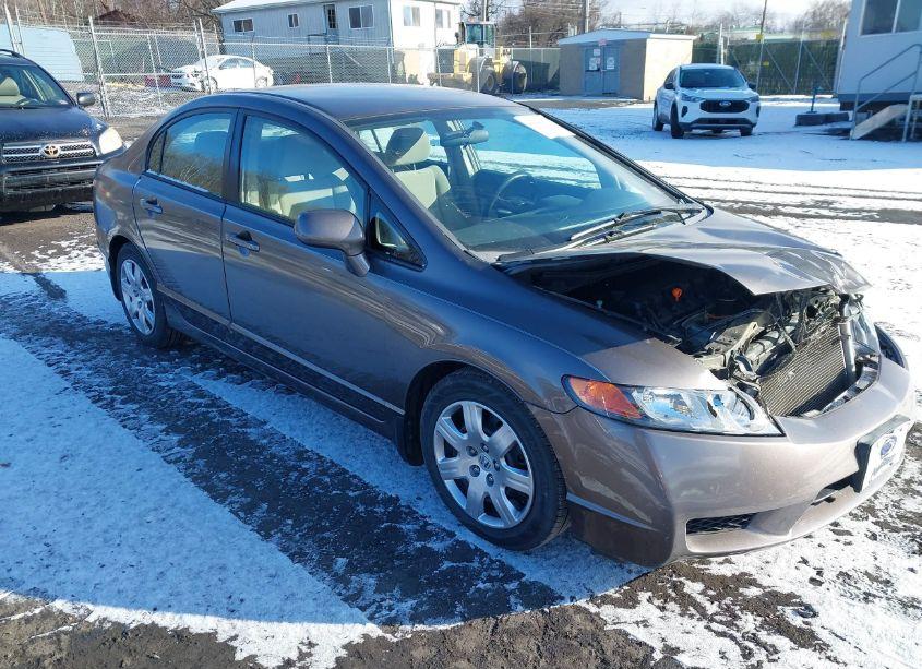 2010 Honda Civic LX (VIN 2HGFA1F54AH515579) main photo