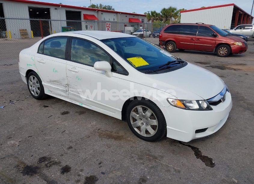 2010 Honda Civic LX (VIN 2HGFA1F54AH533810) main photo