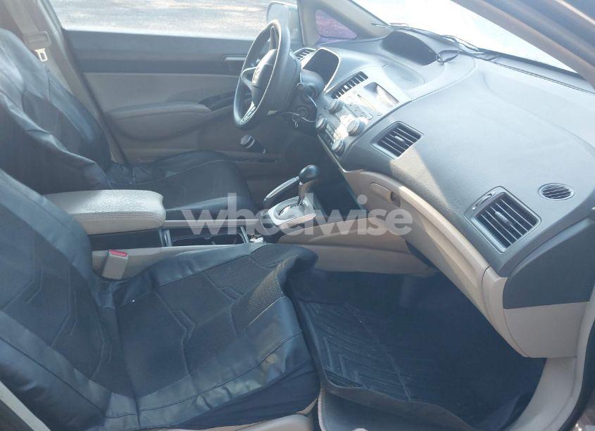 Photo 5 of 2010 Honda Civic LX (VIN 2HGFA1F54AH557928)