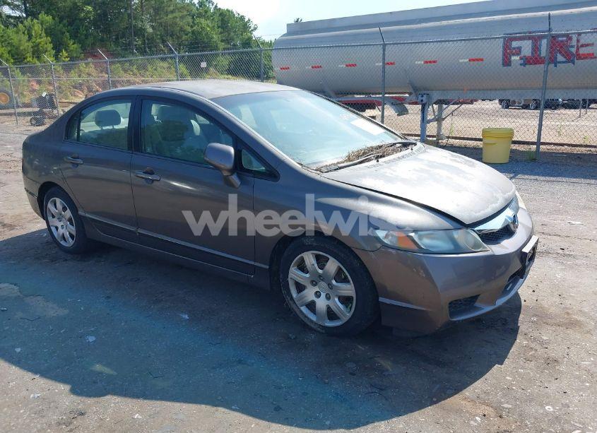 2010 Honda Civic LX (VIN 2HGFA1F54AH576172) main photo