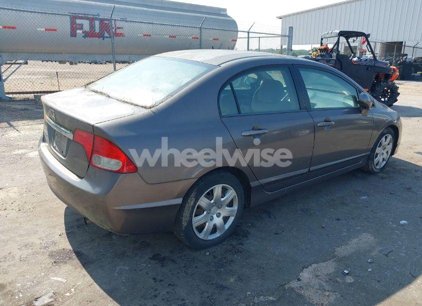 Photo 4 of 2010 Honda Civic LX (VIN 2HGFA1F54AH576172)