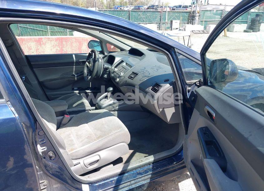 Photo 5 of 2010 Honda Civic LX (VIN 2HGFA1F54AH580156)