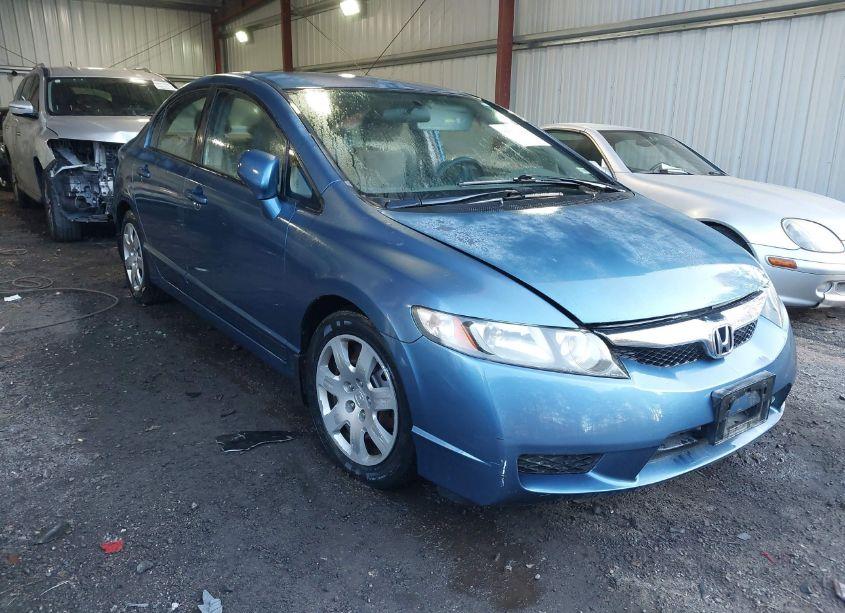 2011 Honda Civic LX (VIN 2HGFA1F54BH516295) main photo