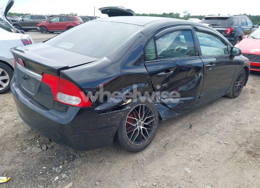 Photo 4 of 2011 Honda Civic LX (VIN 2HGFA1F54BH526289)