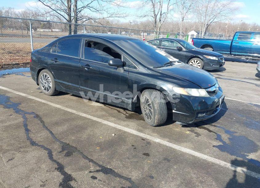 2010 Honda Civic LX (VIN 2HGFA1F55AH306819) main photo