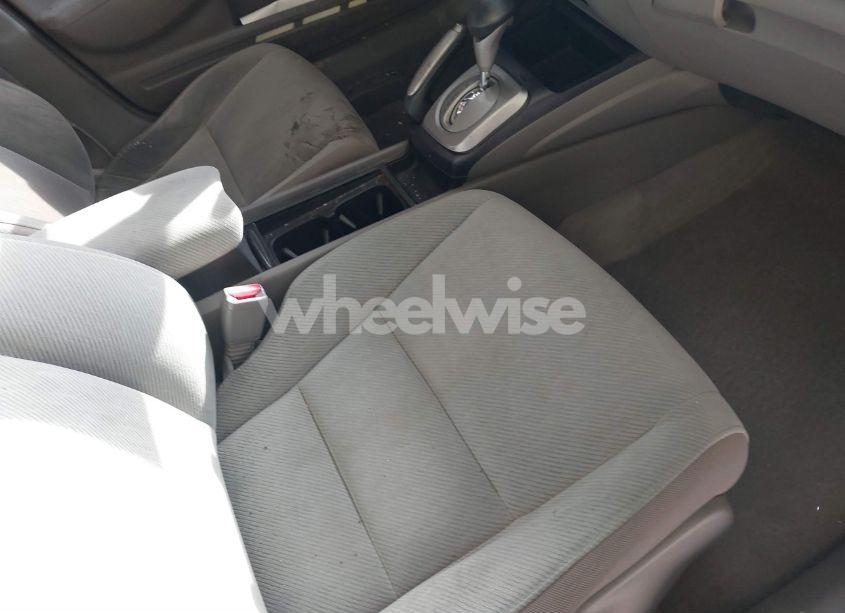 Photo 5 of 2010 Honda Civic LX (VIN 2HGFA1F55AH316475)