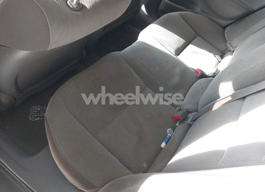 Photo 8 of 2010 Honda Civic LX (VIN 2HGFA1F55AH316475)