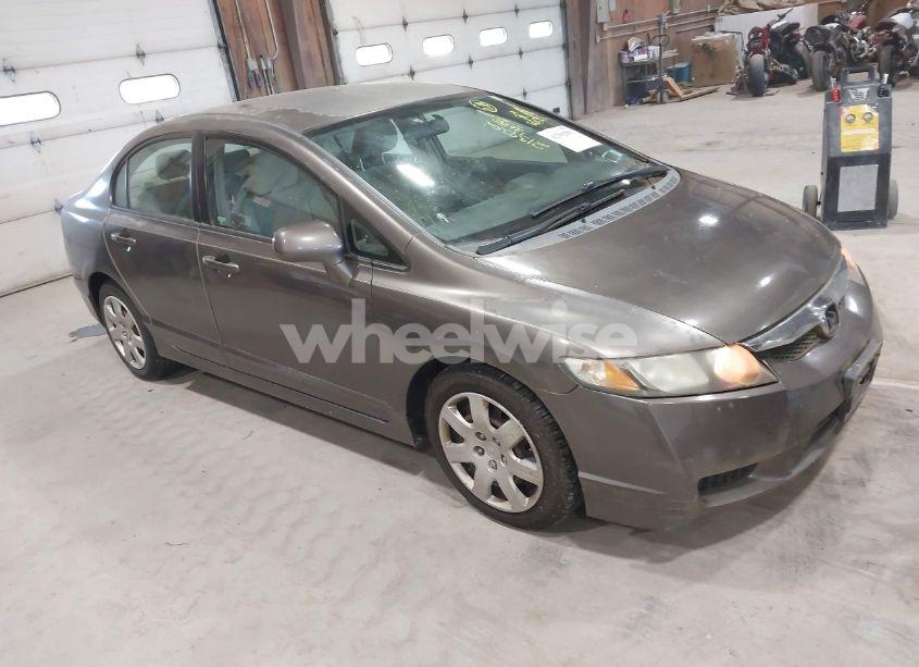 2010 Honda Civic LX (VIN 2HGFA1F55AH506356) main photo