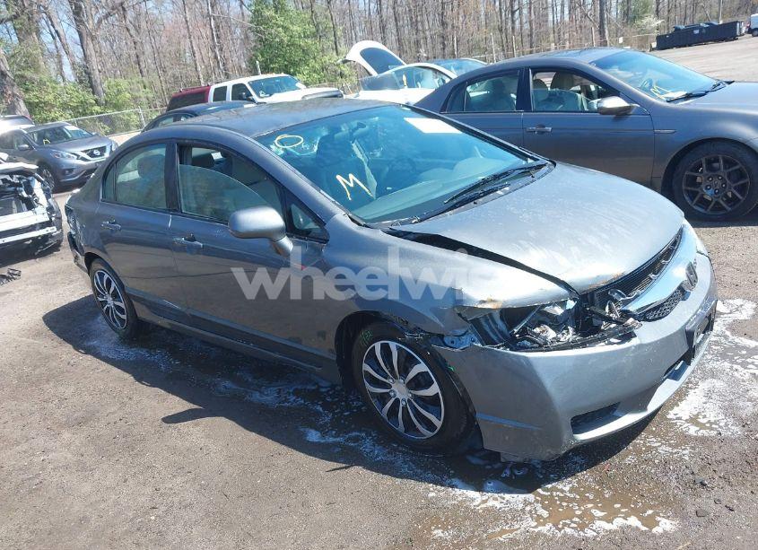 2010 Honda Civic LX (VIN 2HGFA1F55AH524856) main photo