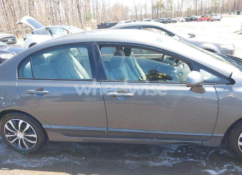 Photo 13 of 2010 Honda Civic LX (VIN 2HGFA1F55AH524856)