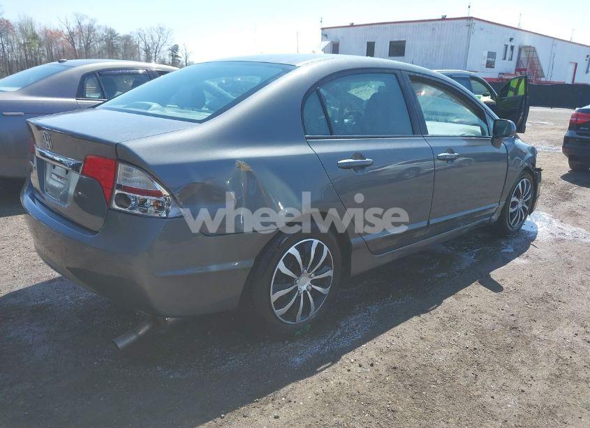 Photo 4 of 2010 Honda Civic LX (VIN 2HGFA1F55AH524856)