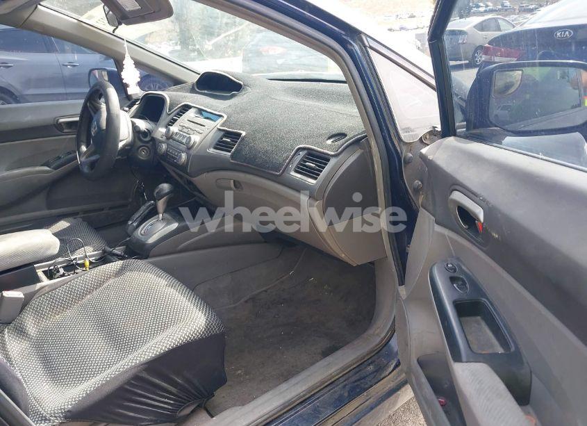 Photo 5 of 2010 Honda Civic LX (VIN 2HGFA1F55AH539292)