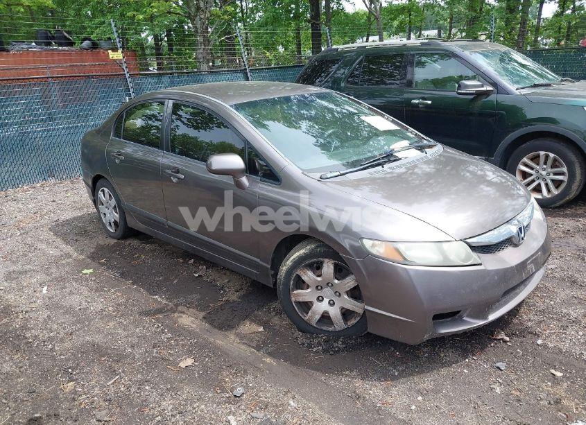 2010 Honda Civic LX (VIN 2HGFA1F55AH545416) main photo