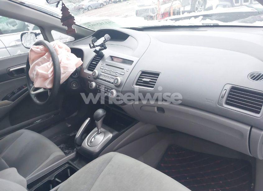 Photo 5 of 2010 Honda Civic LX (VIN 2HGFA1F55AH552544)