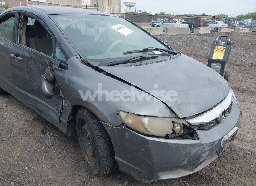 Photo 6 of 2010 Honda Civic LX (VIN 2HGFA1F55AH579324)