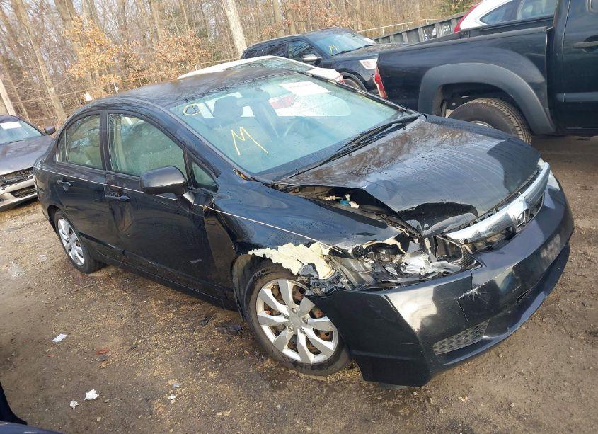 2011 Honda Civic LX (VIN 2HGFA1F55BH303601) main photo