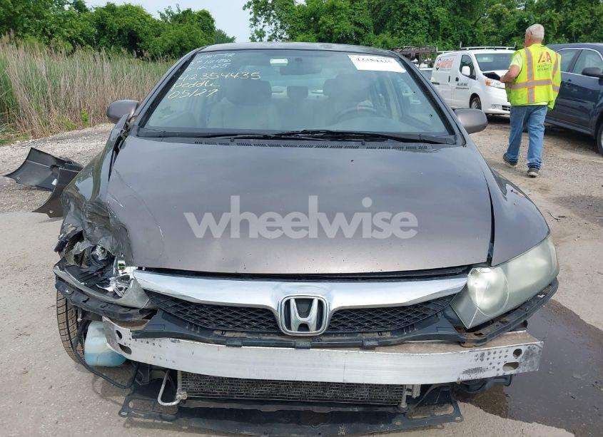 Photo 13 of 2011 Honda Civic LX (VIN 2HGFA1F55BH511462)