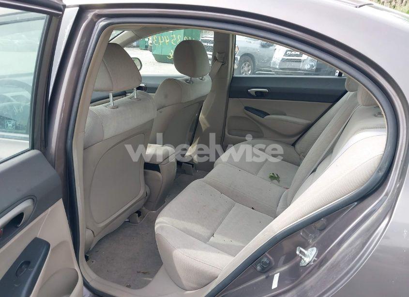 Photo 8 of 2011 Honda Civic LX (VIN 2HGFA1F55BH511462)