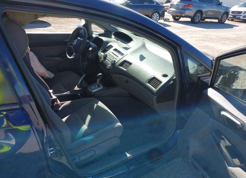 Photo 5 of 2011 Honda Civic LX (VIN 2HGFA1F55BH512840)