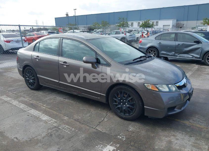 2011 Honda Civic LX (VIN 2HGFA1F55BH519822) main photo