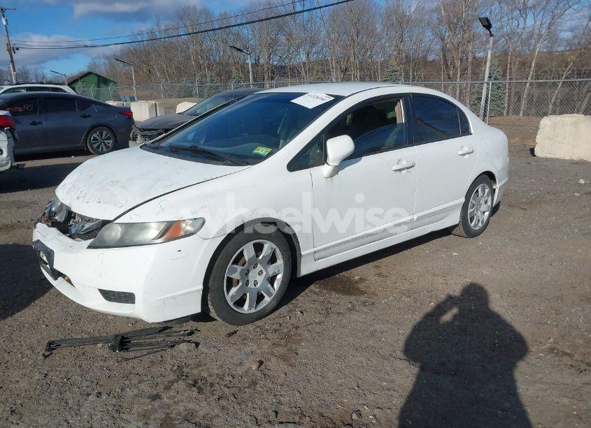Photo 2 of 2011 Honda Civic LX (VIN 2HGFA1F55BH527614)