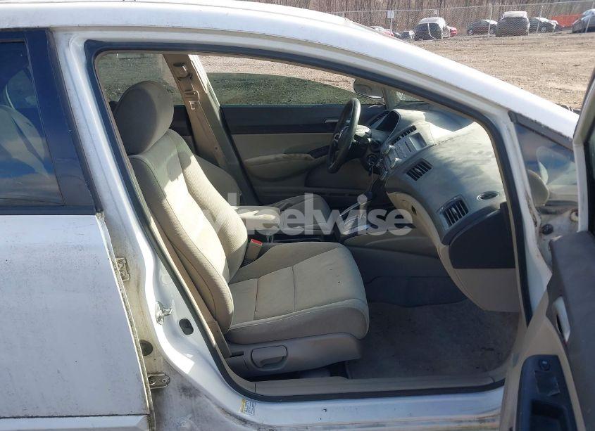 Photo 5 of 2011 Honda Civic LX (VIN 2HGFA1F55BH527614)