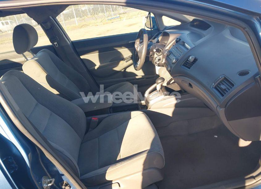 Photo 5 of 2010 Honda Civic LX (VIN 2HGFA1F56AH307509)