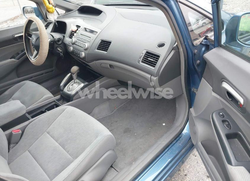 Photo 5 of 2010 Honda Civic LX (VIN 2HGFA1F56AH310619)