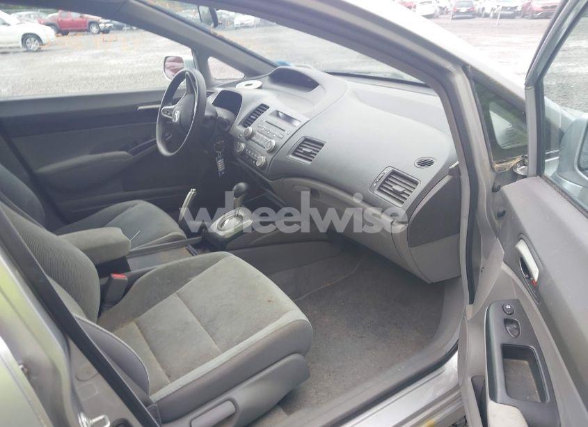 Photo 5 of 2010 Honda Civic LX (VIN 2HGFA1F56AH329011)