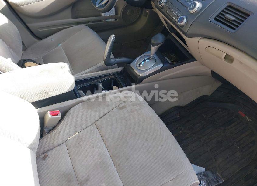 Photo 5 of 2010 Honda Civic LX (VIN 2HGFA1F56AH511940)